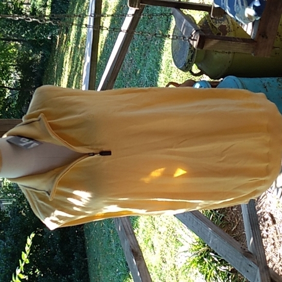 Izod Gomf Pima Cool yellow vest nwt - Picture 1 of 6